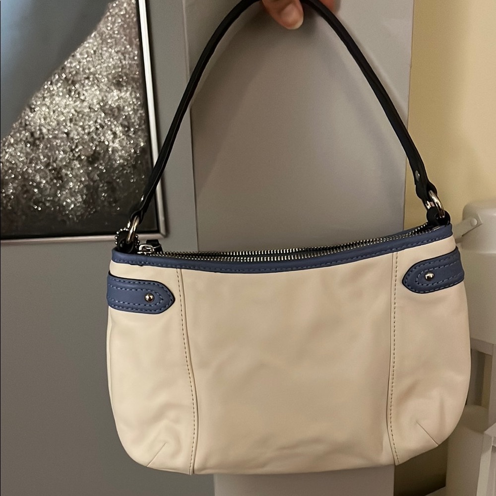 Coach Cream and Blue Women's Bag - Picture 3 of 8